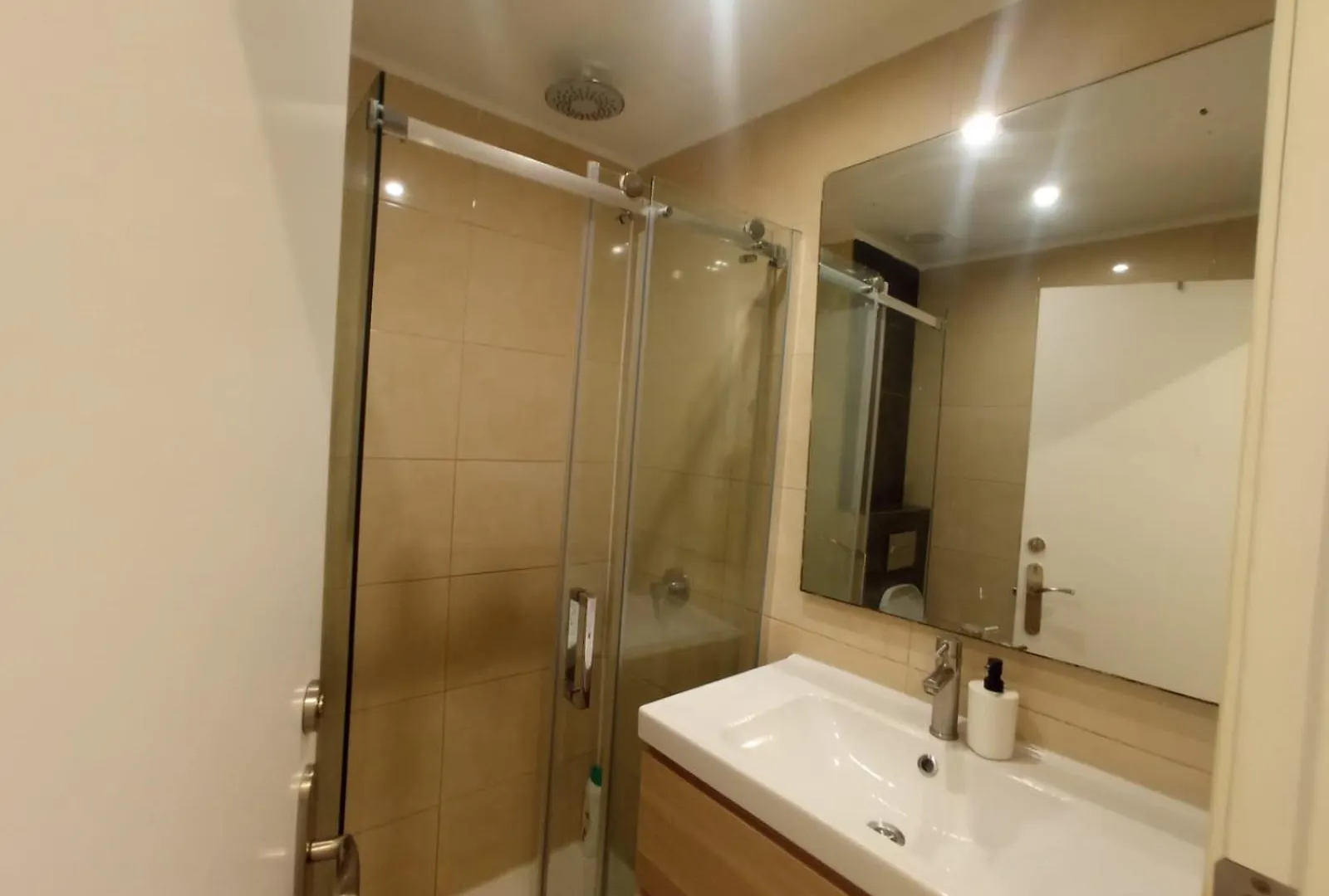 Private Rooms On Tamarit Street Barcelona 0*,