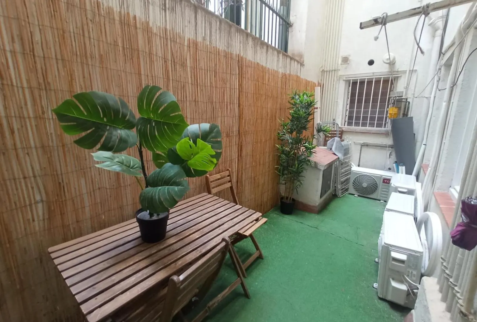 Private Rooms On Tamarit Street Barcelona España